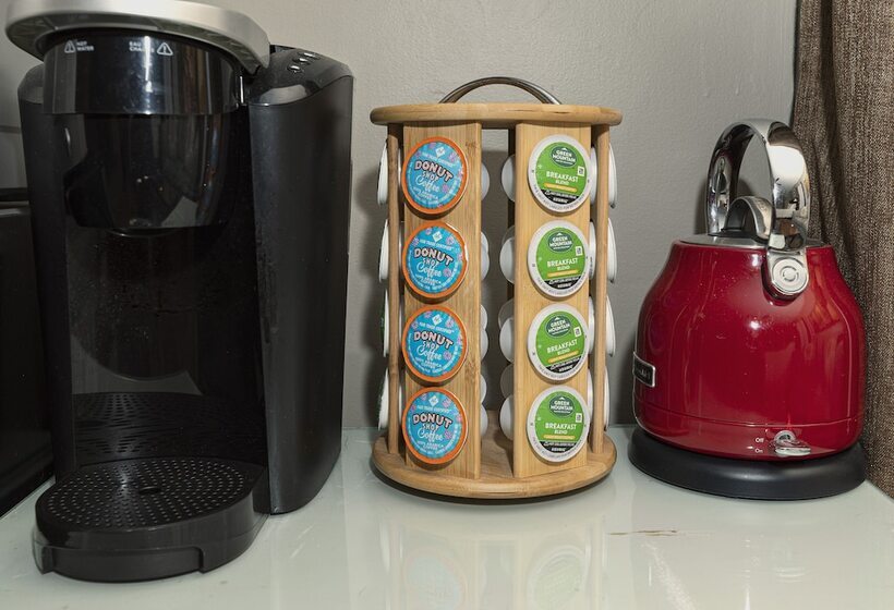 بنسيون The Stone House Inn