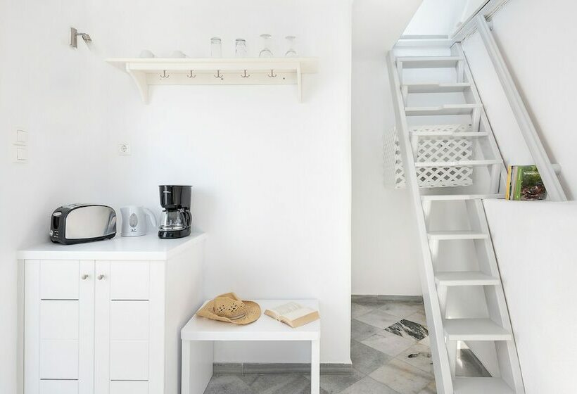 פנסיון Veranda View   Adults Only