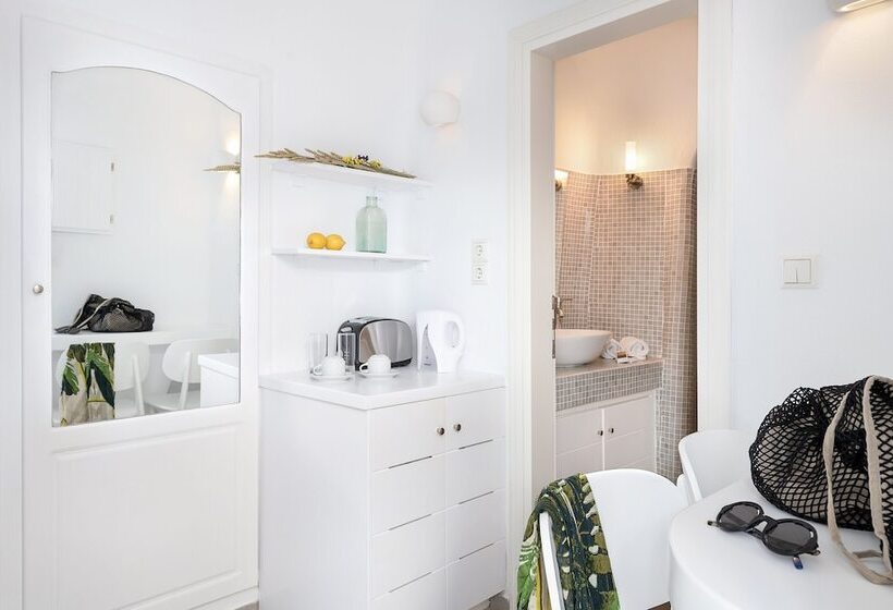 פנסיון Veranda View   Adults Only