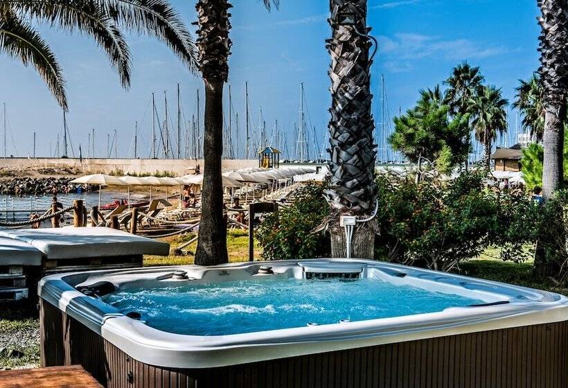 住所 Appartamenti Aregai