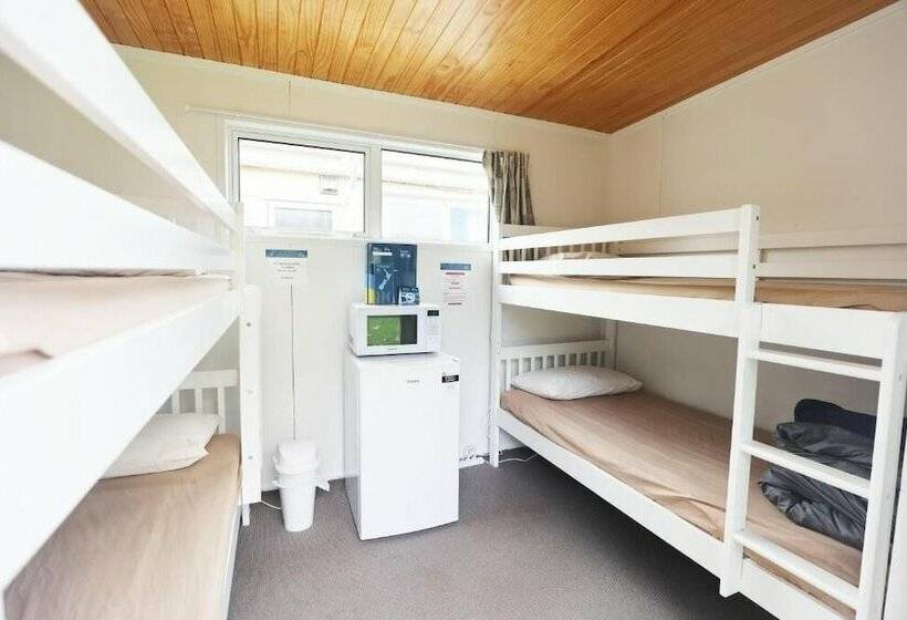 אתר נופש Orere Point Top 10 Holiday Park