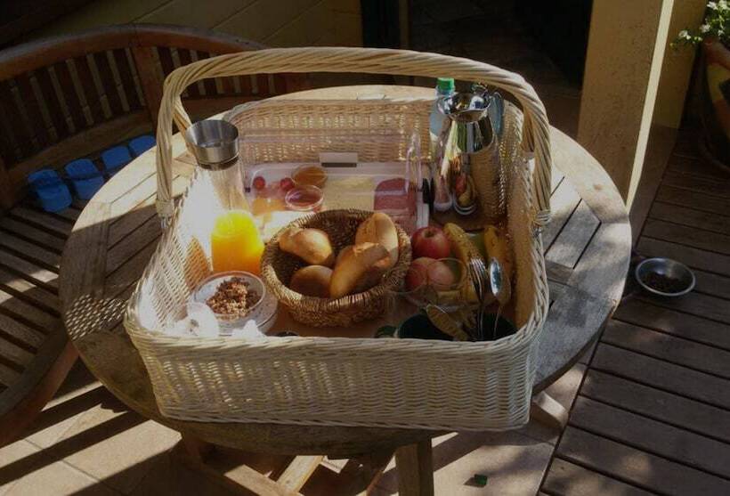 Schaeferwagenhotel Campsite