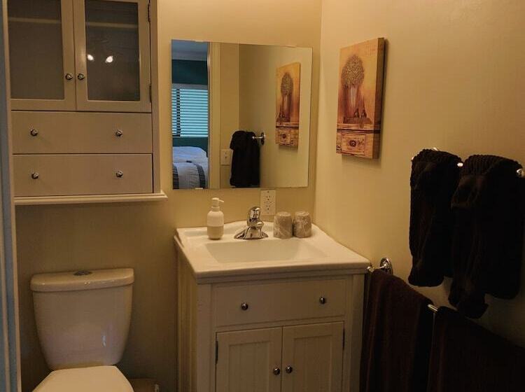 The Fraser River S Edge B&b Lodge