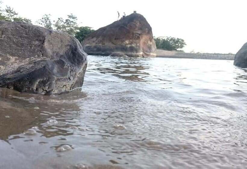 فندق صغير Hosteria Piedra De Vapor