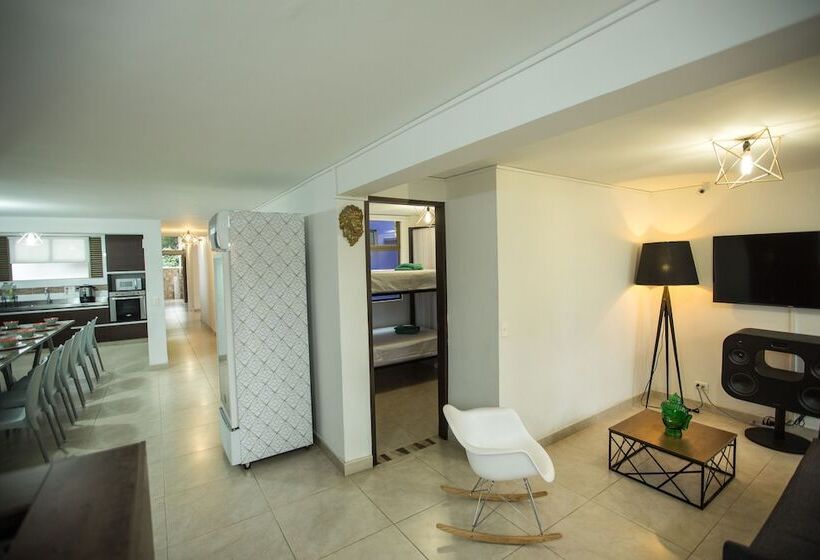 Aura Hostel Boutique