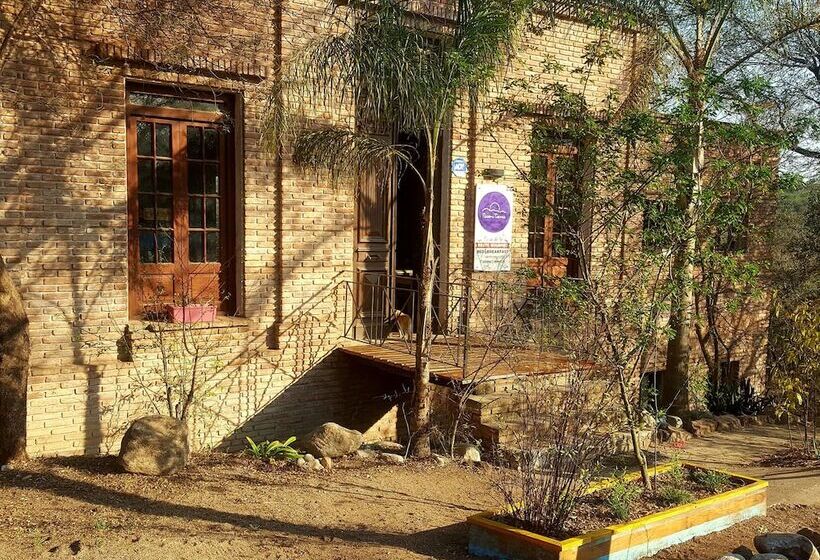 مبيت وإفطار Alma Tierra