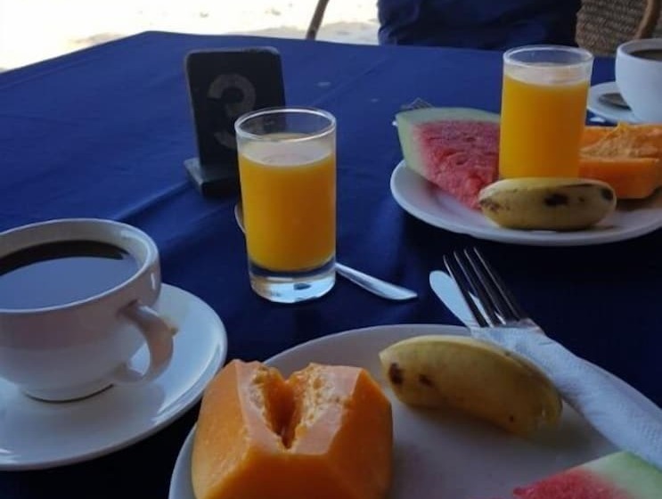 Bed and Breakfast Ebony & Ivory Bungalows