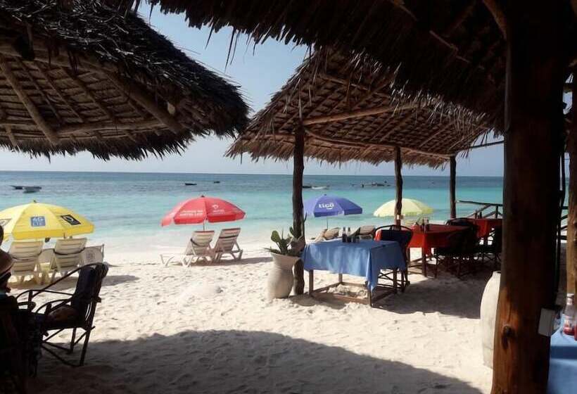 Bed and Breakfast Ebony & Ivory Bungalows