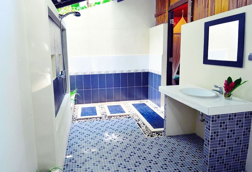 Bed and Breakfast Froggies Divers Bunaken