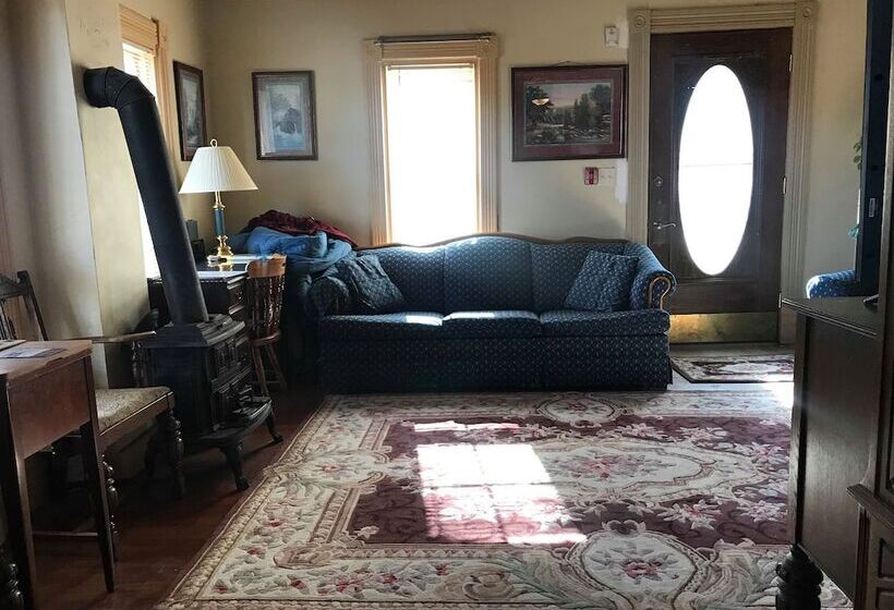 Bed and Breakfast Prairie Creek Inn