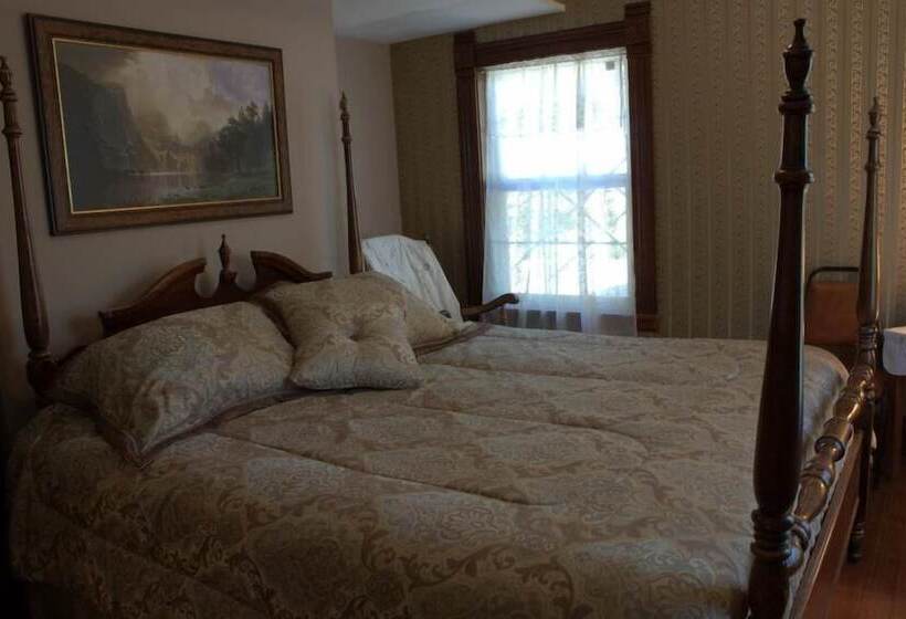 Bed and Breakfast Prairie Creek Inn