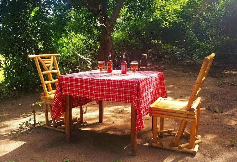 צימר Selous Adili Forest Camp