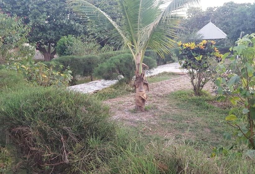 צימר Yuna Village Garden Resort