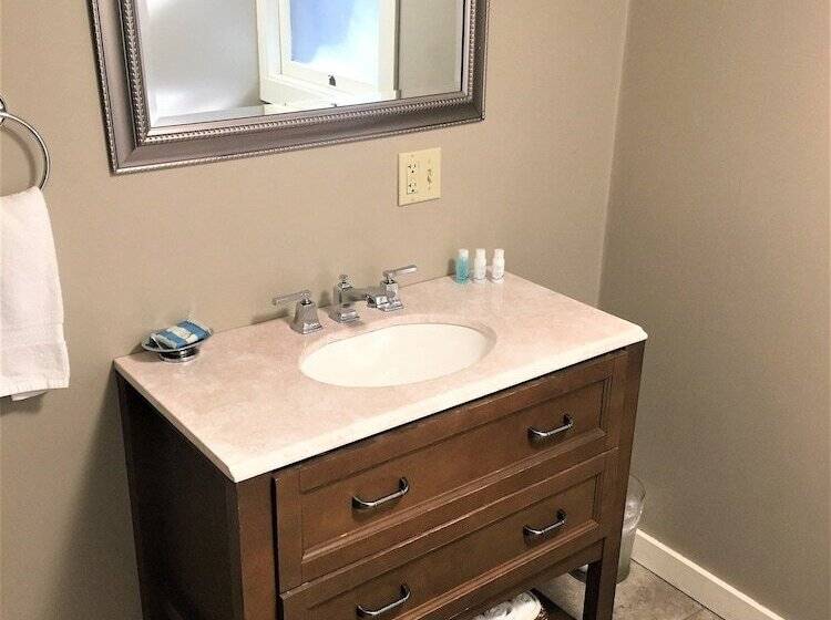 China Creek Cottages