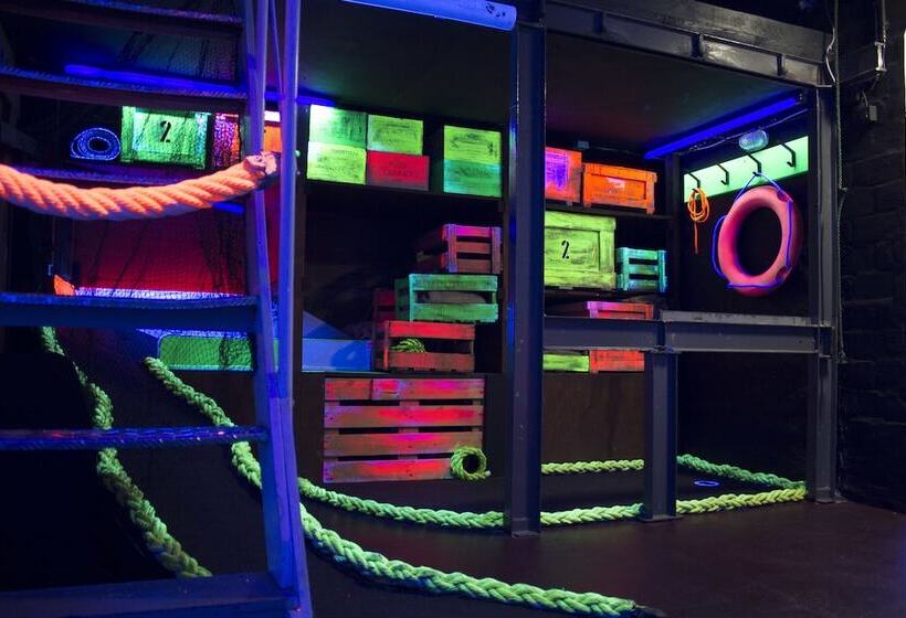 Hafentraum Indoorhostelcamp