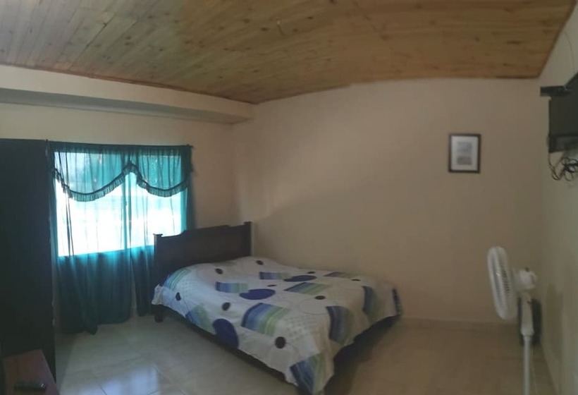 Hostal Del Parque Doradal