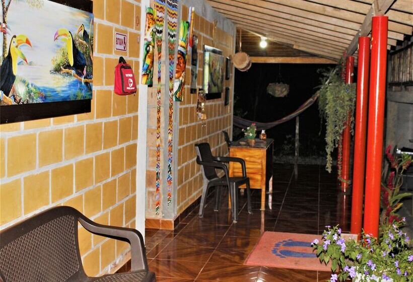 Hostal El Papiro