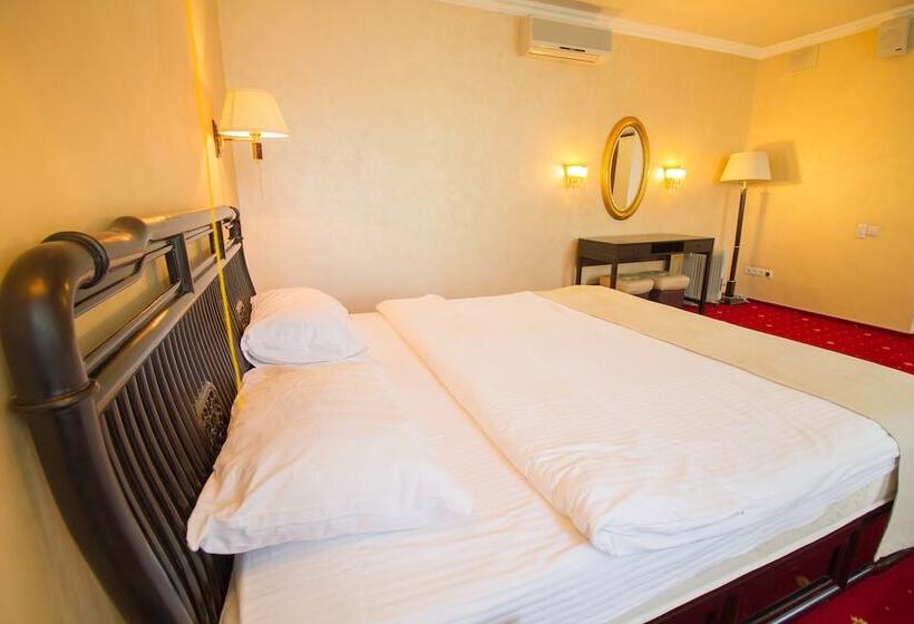 簡易ホテル Golicyn Club