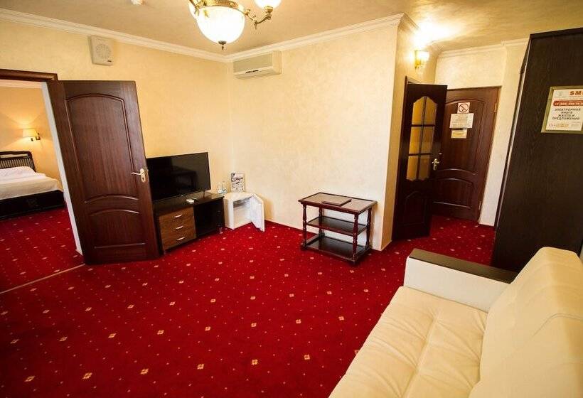 簡易ホテル Golicyn Club