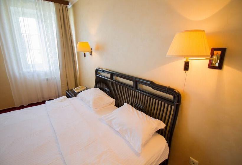 簡易ホテル Golicyn Club