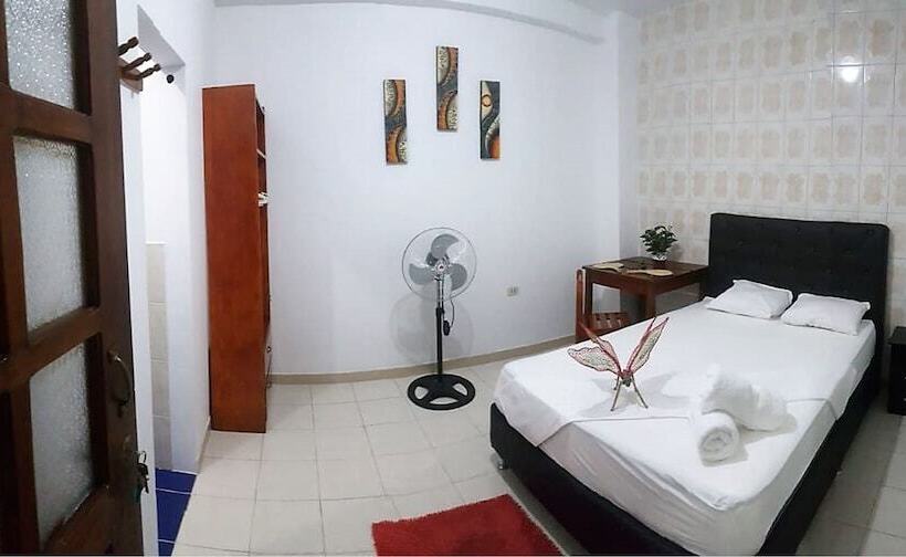 مسافرخانه Iguana Haus Iquitos