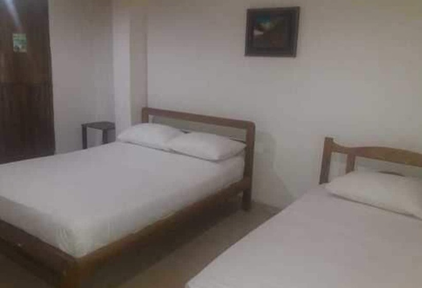 Hostal Santa Marta Magica   Hostel