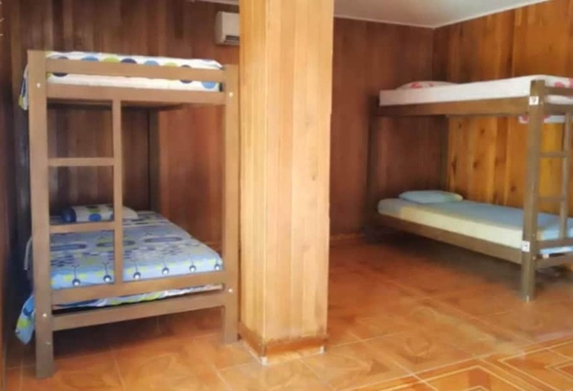 Hostal Santa Marta Magica   Hostel