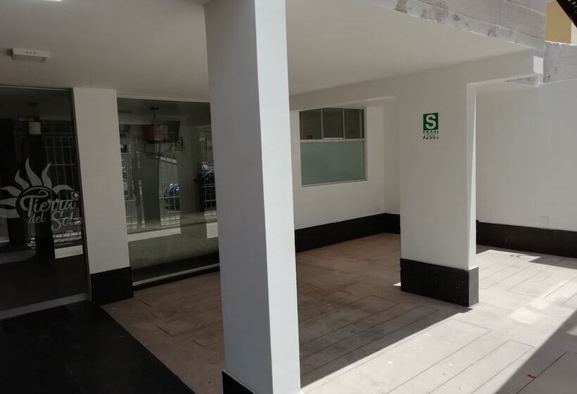 مسافرخانه Tierra Del Sol