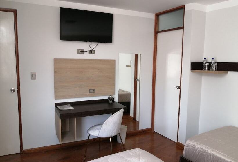 مسافرخانه Tierra Del Sol