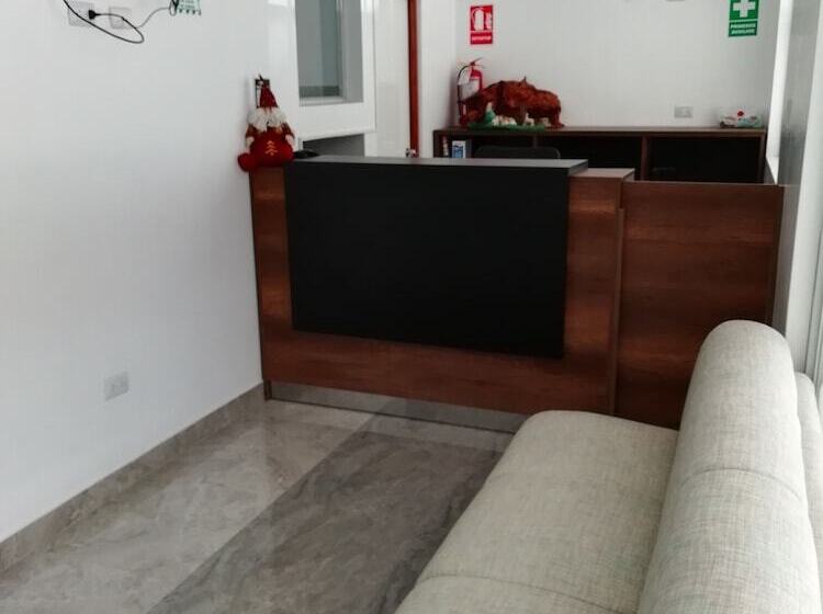 مسافرخانه Tierra Del Sol