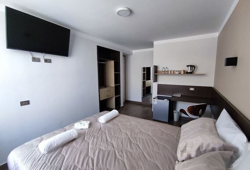 مسافرخانه Tierra Del Sol