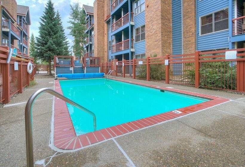 ホテル 4br Renovated Sleeps 12 Downtown Breck By Redawning