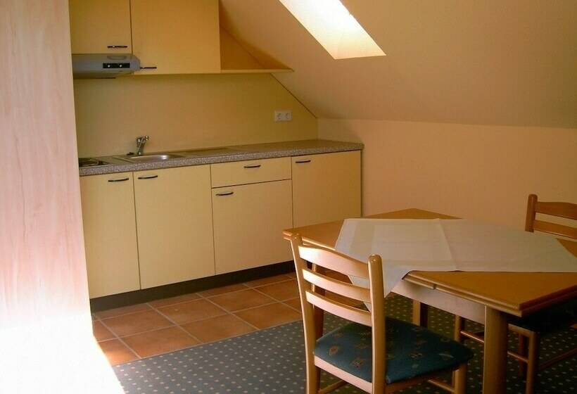 Отель Apartments Haus Beckel