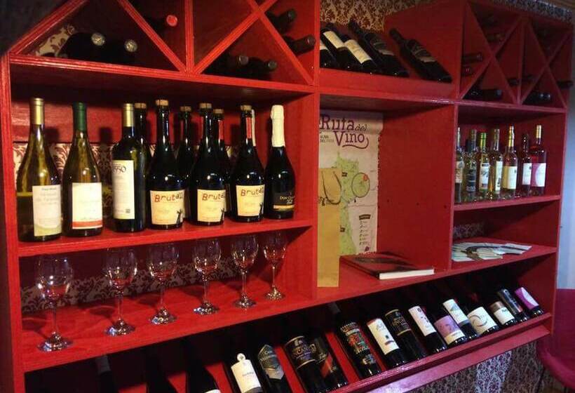 בית מלון כפרי Aurora Tome