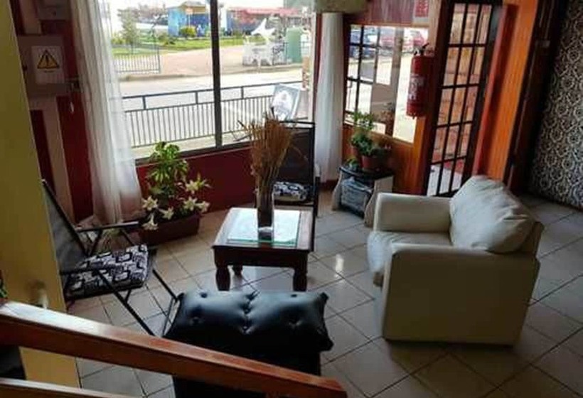 בית מלון כפרי Aurora Tome