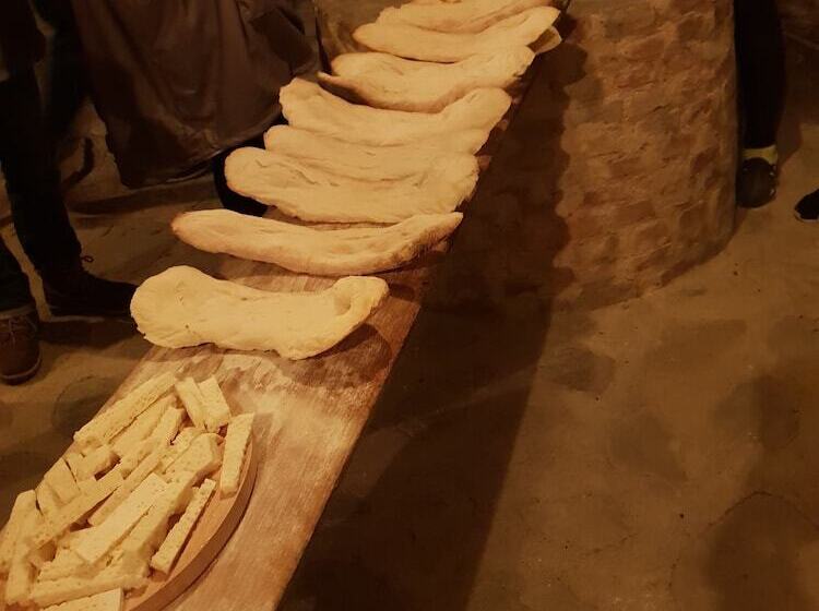 هتل Babaneuris Marani