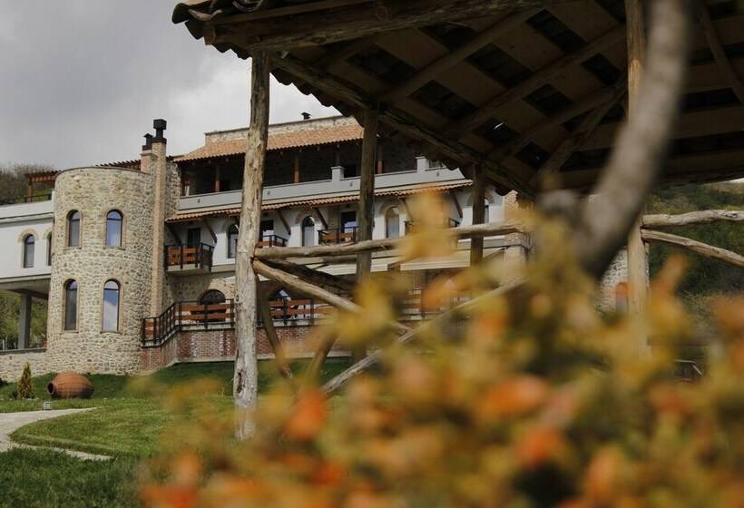 هتل Babaneuris Marani