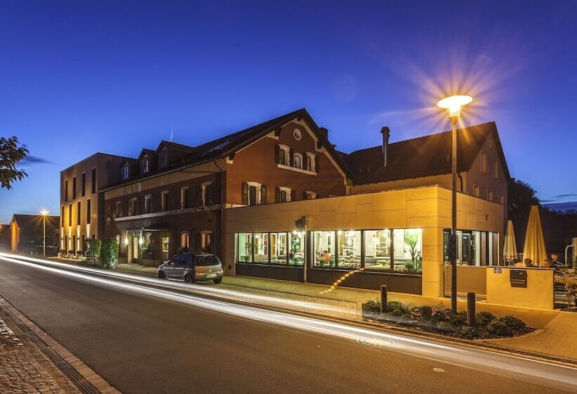 Отель & Brauereigasthof Püttner