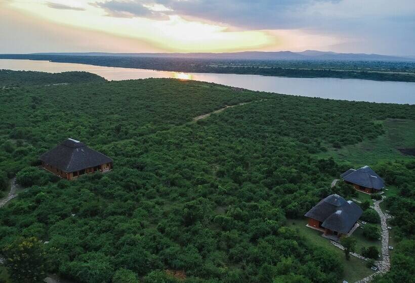 هتل Buffalo Safari Lodge