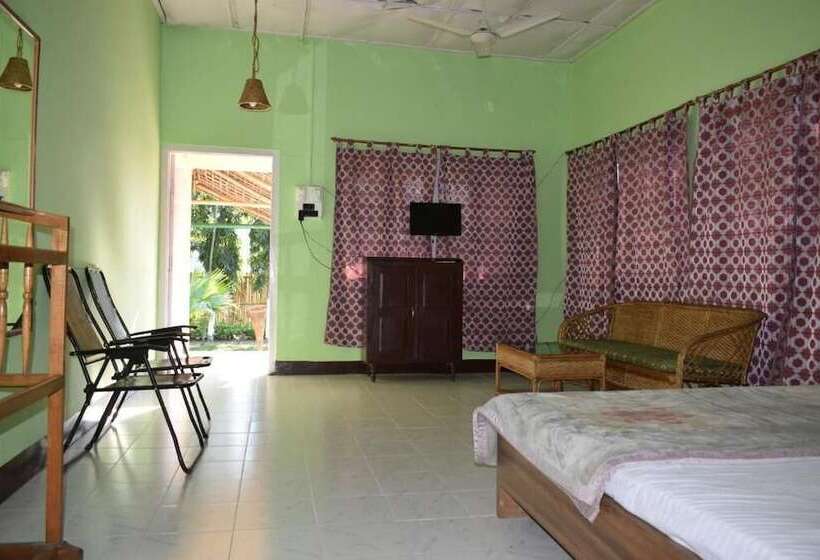 فندق Camp Rhino Resort