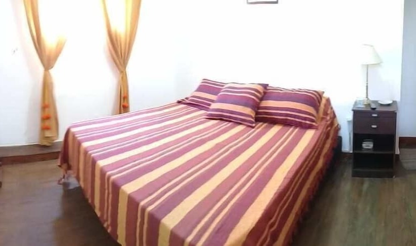 Отель Colonial Belgrano