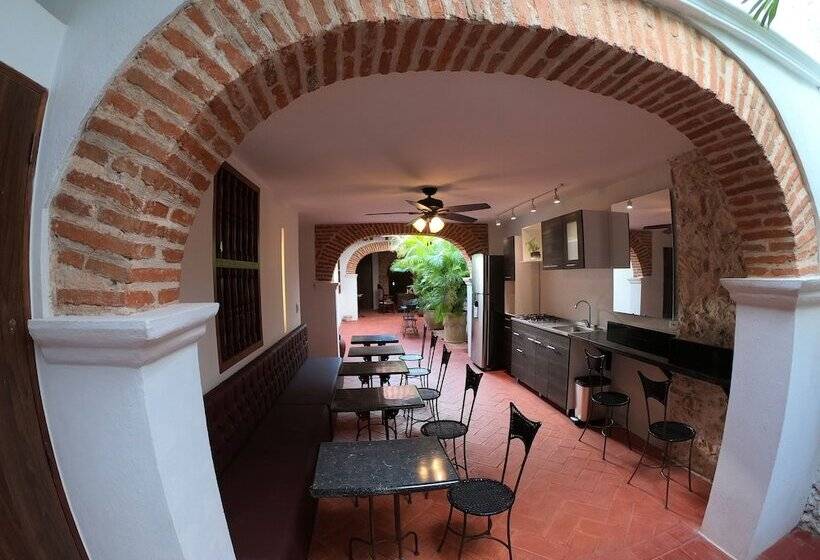 酒店 Columbus House