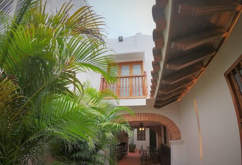 酒店 Columbus House