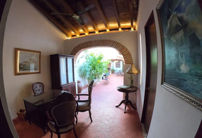 酒店 Columbus House