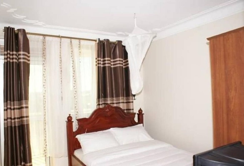 هتل Continental Iganga