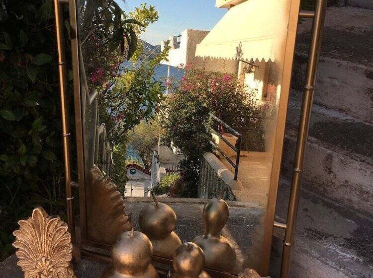 בית מלון כפרי Daskalio Resort Adamis