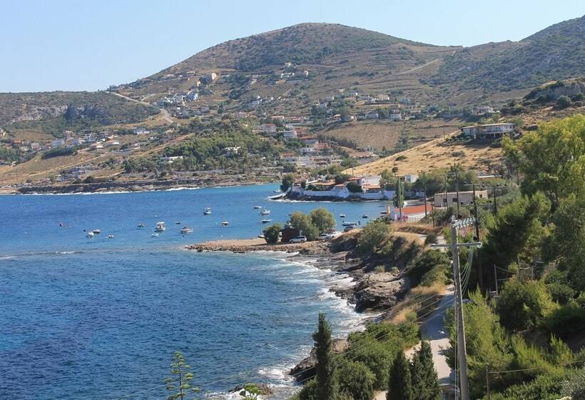 בית מלון כפרי Daskalio Resort Adamis