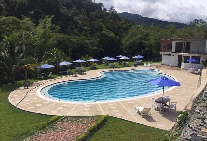 فندق El Rancho De Andrés