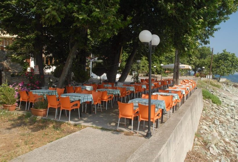 فندق Eleni Kandilari Rooms