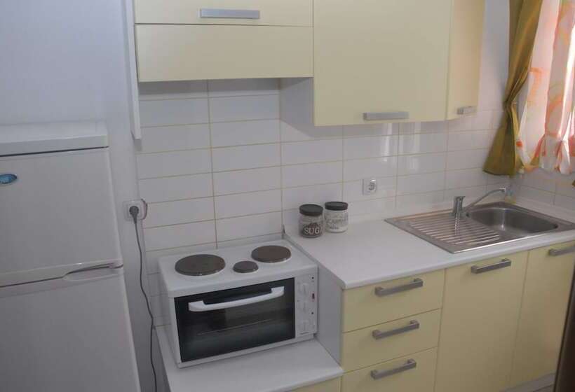 فندق Eleni Kandilari Rooms